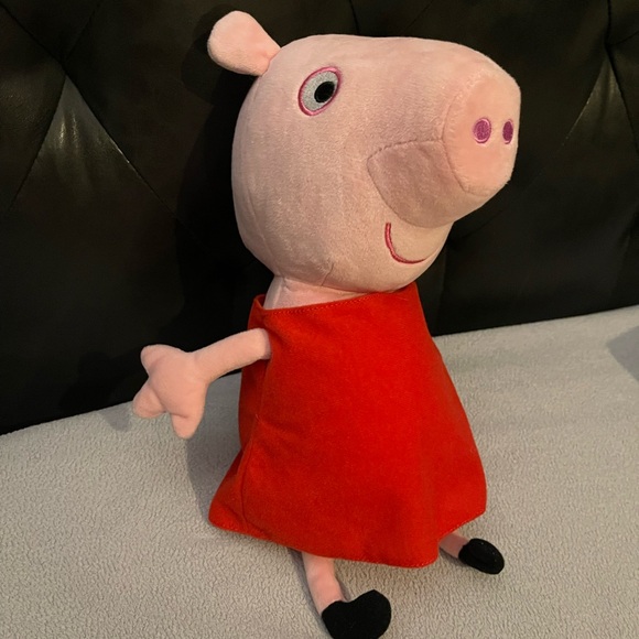 Hug n’ Oink Peppa Pig Stuffy Talking Toy - Picture 2 of 5